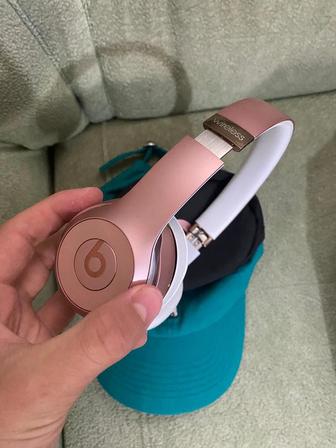 Наушники Beats Solo 3 Wireless Rose золотистый