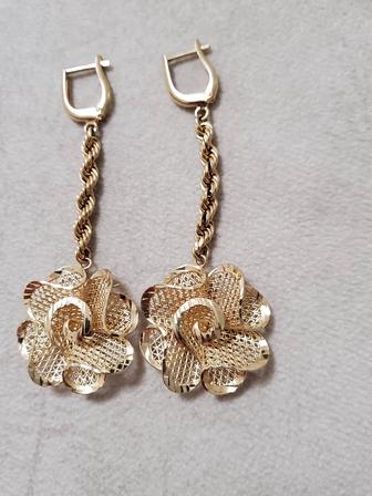 Продам серьги золото