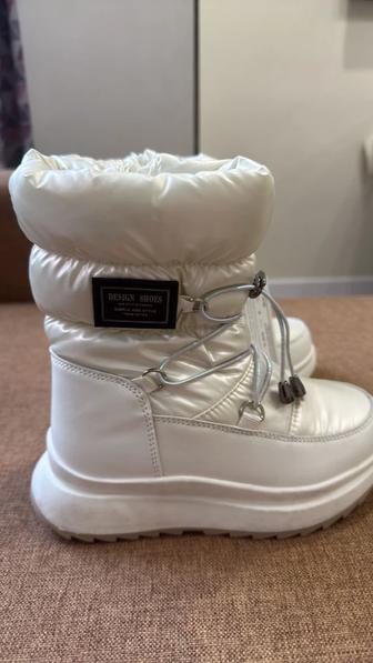 Сапоги новые для девочки