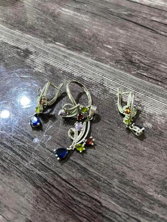 Продам серебро комплект