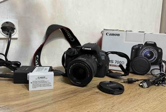 Фотоаппарат Canon EOS 700D