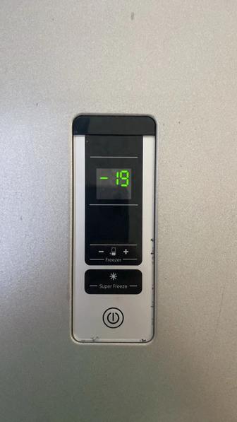 Продам холодильник