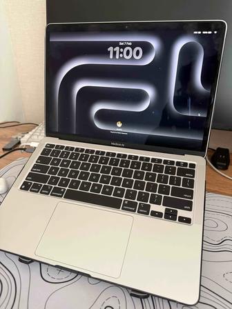 Продам Macbook Air M1