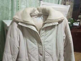 Продам куртку женскую