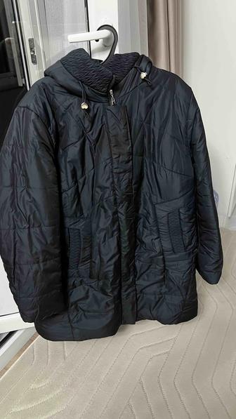 Продам женскую куртку в отличном состоянии