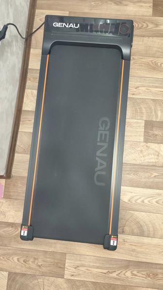 Беговая дорожка Genаu