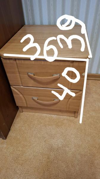 Продам тумбочку