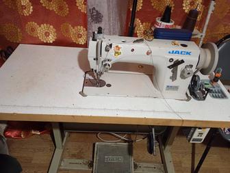 Швейная машинка бу jack