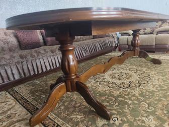 Стол обеденный для гостинной