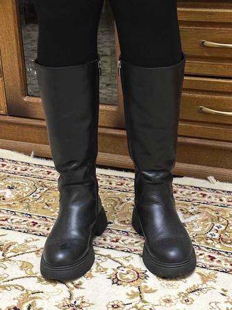 Продам зимние сапоги