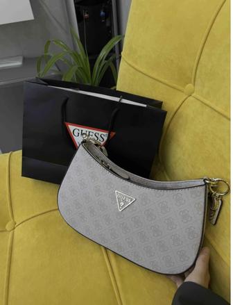Сумка Guess