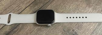 Apple Watch  7,41 mm