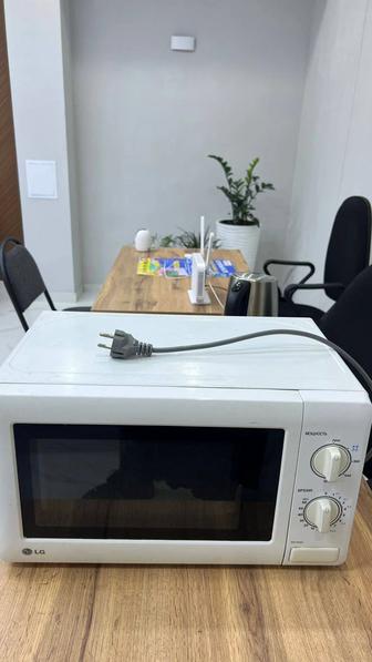 Микроволновая LG