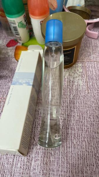 продам туалетную воду avon