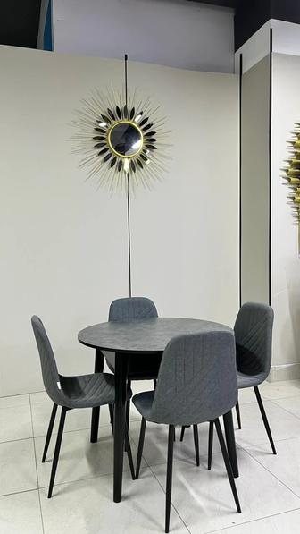 Продается стол стулья