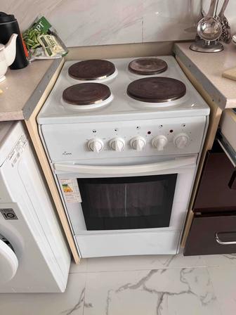Продам Кухонную плиту Flama AE1406-W белый