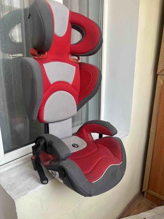 Автокресло Chicco Universal
