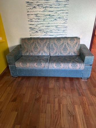 Продам диван с креслом