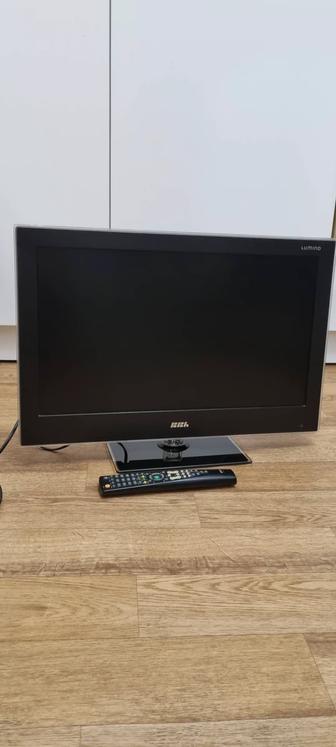Продам LED телевизор BBK 22 с DVD-приводом (Full HD)