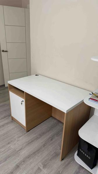 Стол офисный