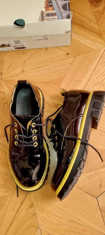 Полуботинки кожаные.