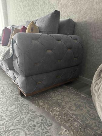 Продам диван с креслом