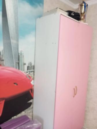 Витрин стеклянный