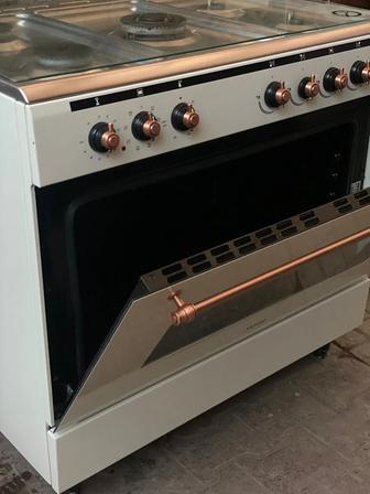 Продам газовую плиту