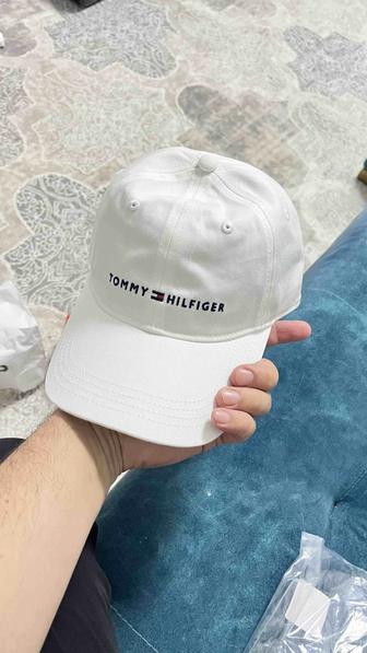 Продам кепку. Tommy Hilfiger