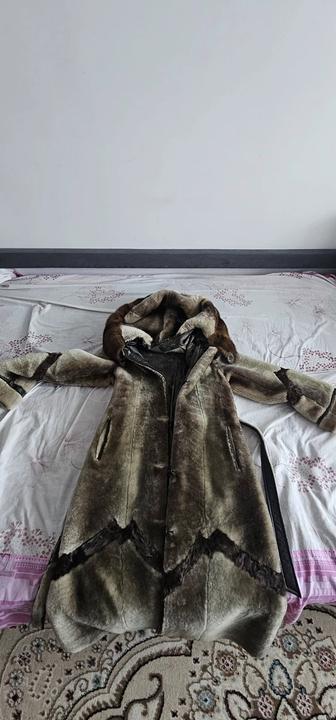 Продам шубы и пальто