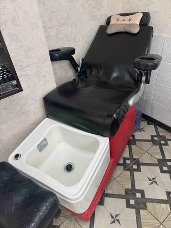Продам педикюрный кресло.