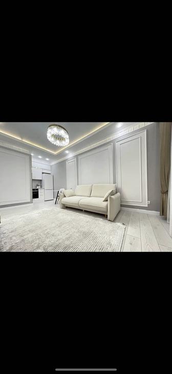 Продам диван раскладной бежевый