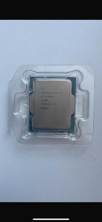 Процессор intel Core i7-13700kf