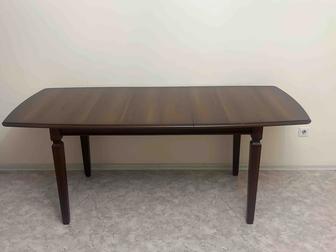 Продам стол для гостинной,раскладной(производство Россия),дерево!