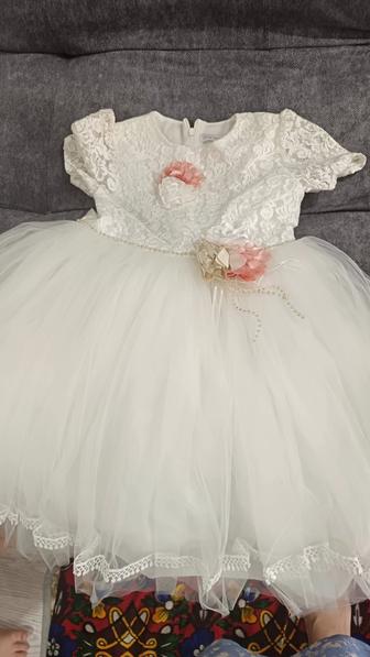 Продаются нарядные платья