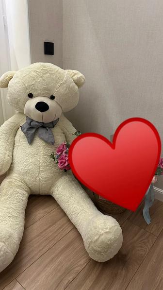 Плюшевая мишка