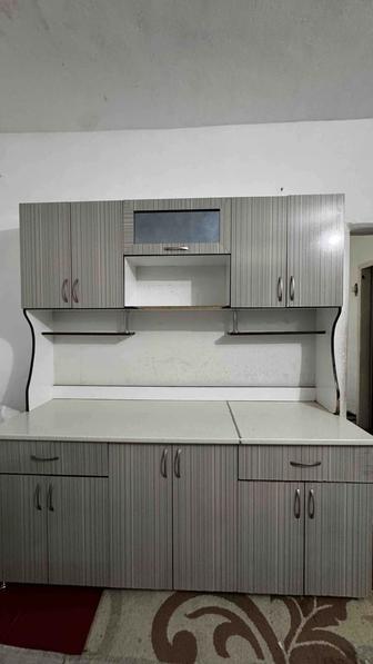 Кухонный шкаф