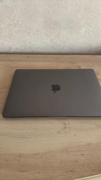 Продам MacBook