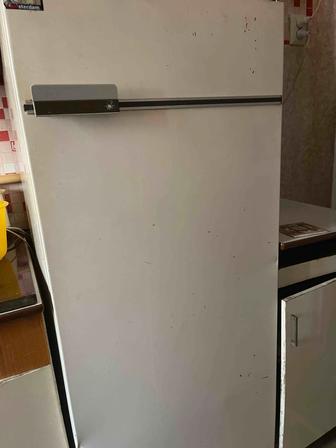 Продам советский рабочий холодильник