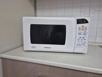 Продам микроволновую печь