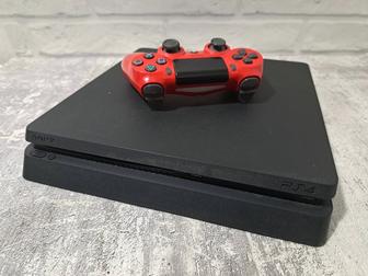 Продам приставку Sony Play Station 4 Slim (идеал)