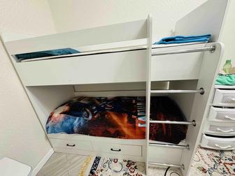 Продам кровать двухъярусную
