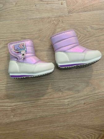 Зимние сапожки детские 24 размер