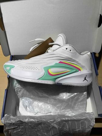 Кроссовки Nike