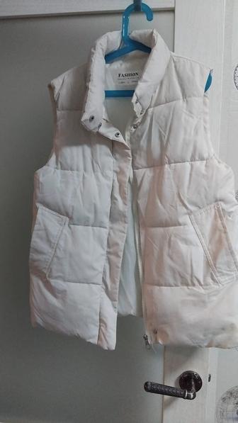 Женская одежда Жилет