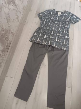 Продается медицинский костюм размер 46