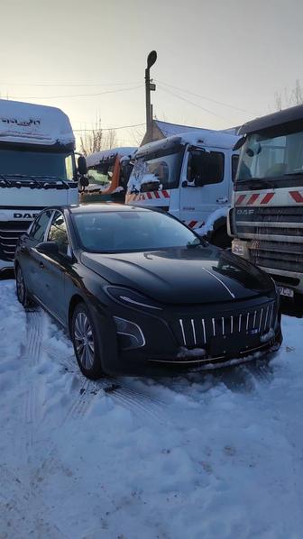 Аренда авто на такси Hongqi