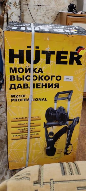 Продам автомобильную мойку высокого давления Huter