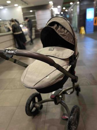Продам коляску 2 в 1 фирма silver cross люлька и прогулочный блок