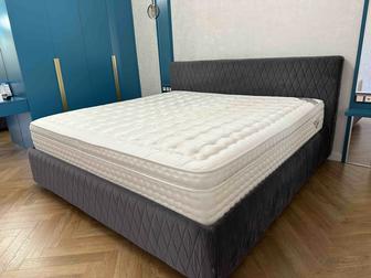 Продам двуспальную кровать